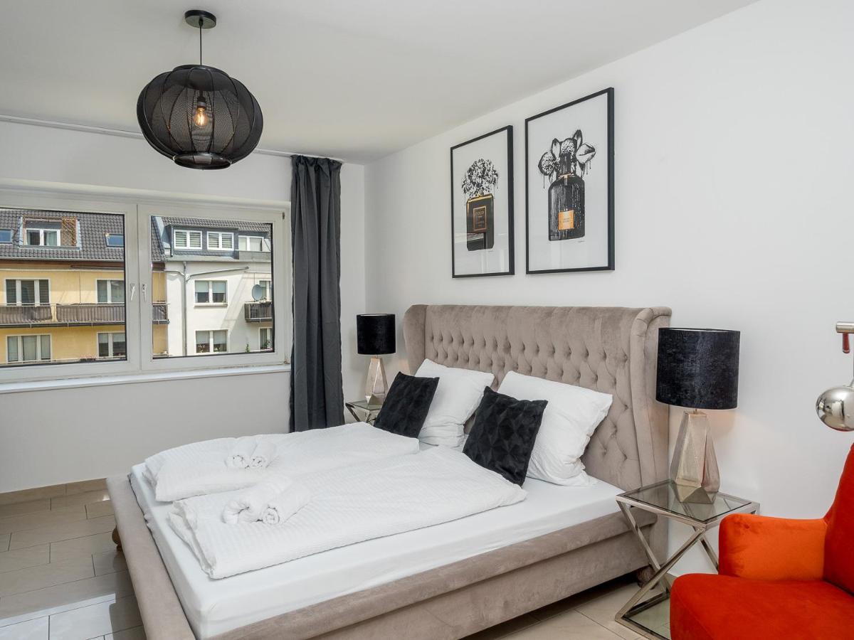City Apartments By Junik Apartments Krefeld Bagian luar foto