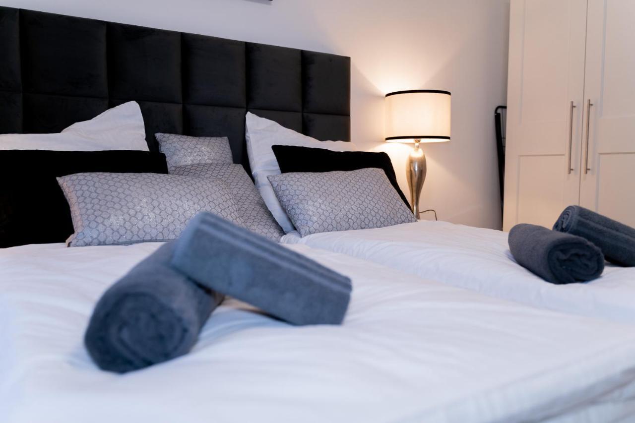 City Apartments By Junik Apartments Krefeld Bagian luar foto