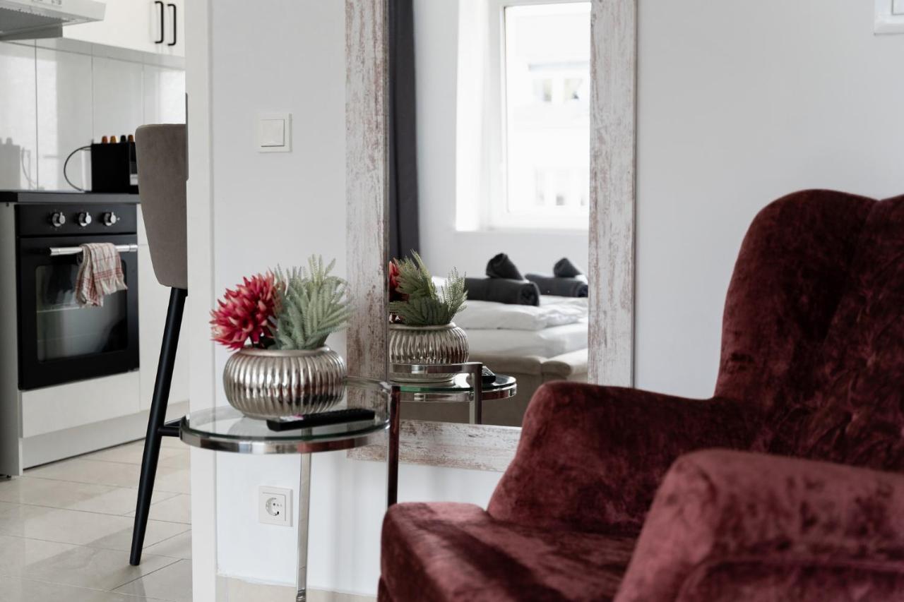 City Apartments By Junik Apartments Krefeld Bagian luar foto