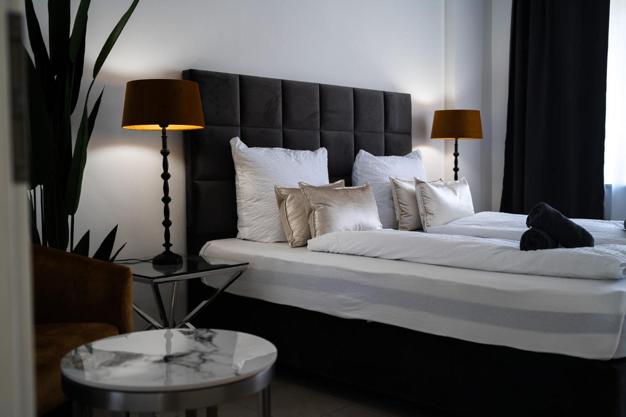 City Apartments By Junik Apartments Krefeld Bagian luar foto